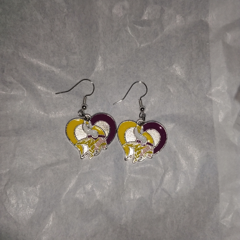Minnesota Vikings Earrings - Heart charm earrings Vikings